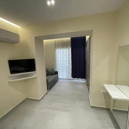 Little Cozy 4 Apartman *